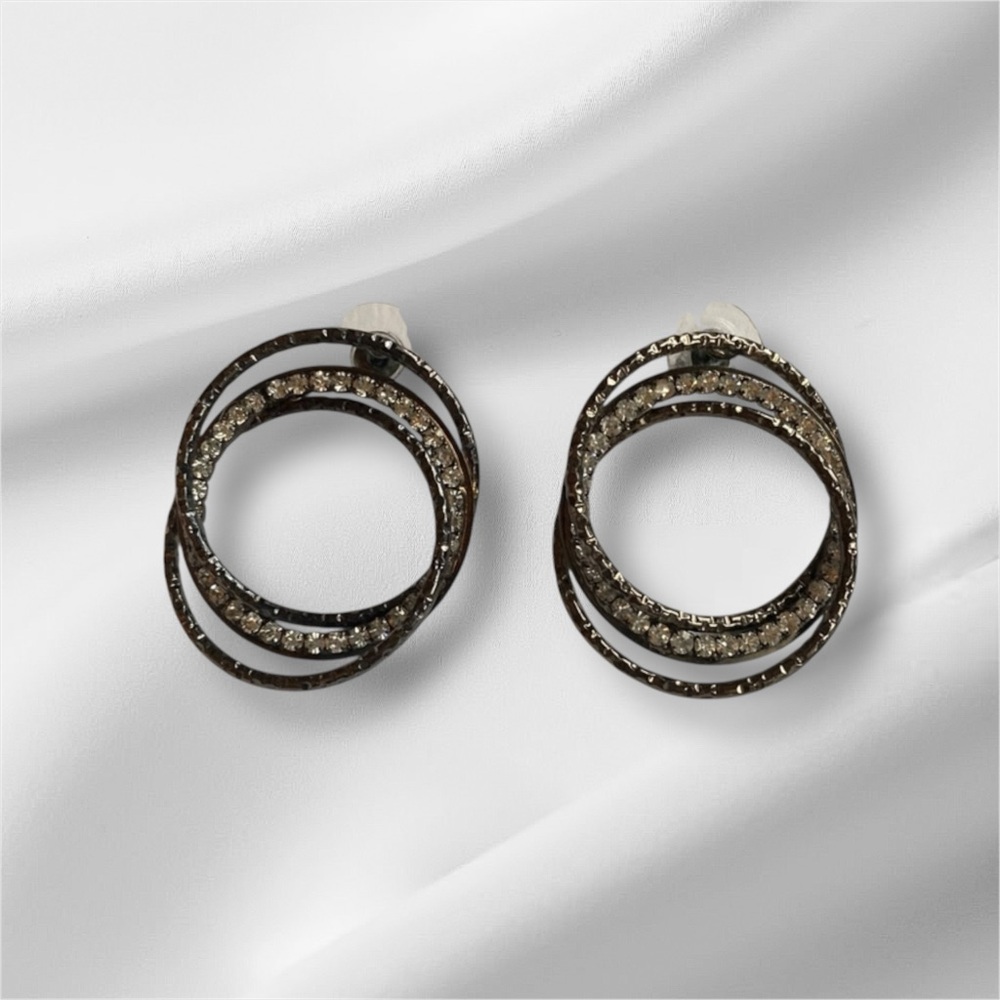 Gunmetal Interlocking Multi Circle Stud Earrings Vintage